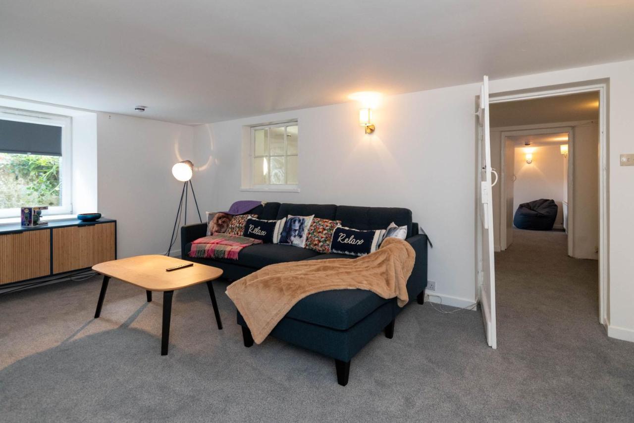 Rosebank House Blairgowrie - Sleeps 12, Games Rooms, Ev Point, Pets Welcome Blairgowrie and Rattray Екстериор снимка