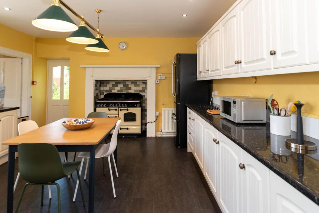 Rosebank House Blairgowrie - Sleeps 12, Games Rooms, Ev Point, Pets Welcome Blairgowrie and Rattray Екстериор снимка