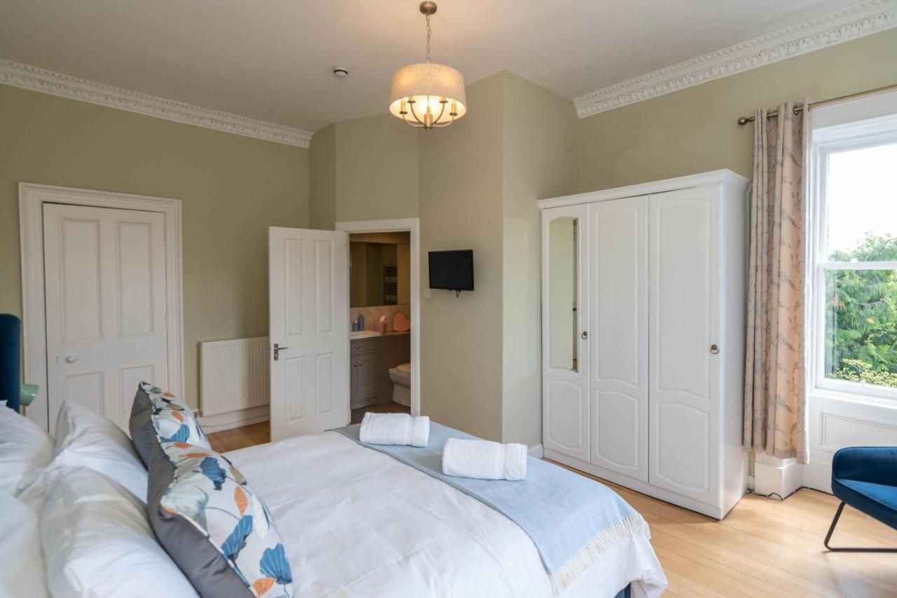 Rosebank House Blairgowrie - Sleeps 12, Games Rooms, Ev Point, Pets Welcome Blairgowrie and Rattray Екстериор снимка