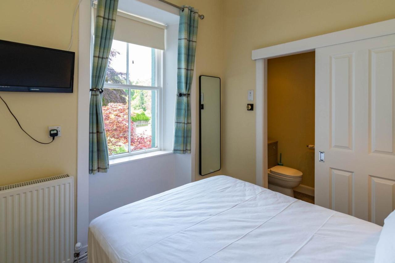 Rosebank House Blairgowrie - Sleeps 12, Games Rooms, Ev Point, Pets Welcome Blairgowrie and Rattray Екстериор снимка